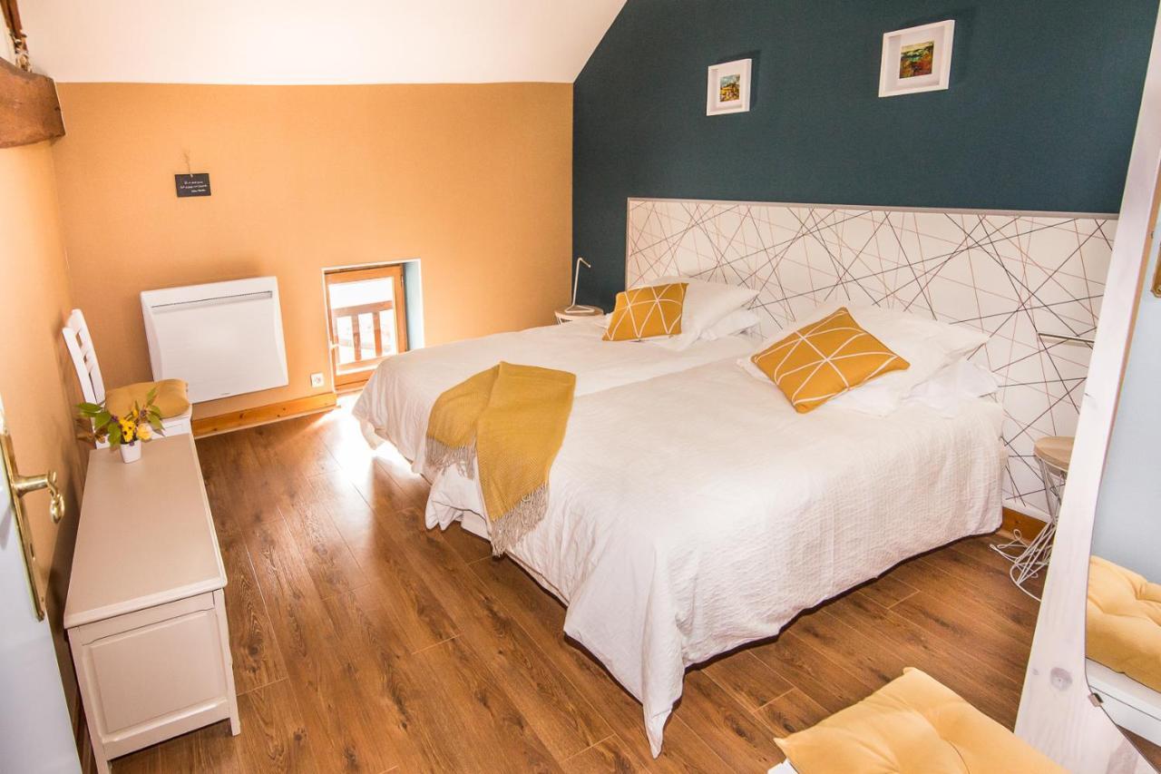 Entre Canal Et Vignes Bed and Breakfast Escolives-Sainte-Camille Exteriör bild